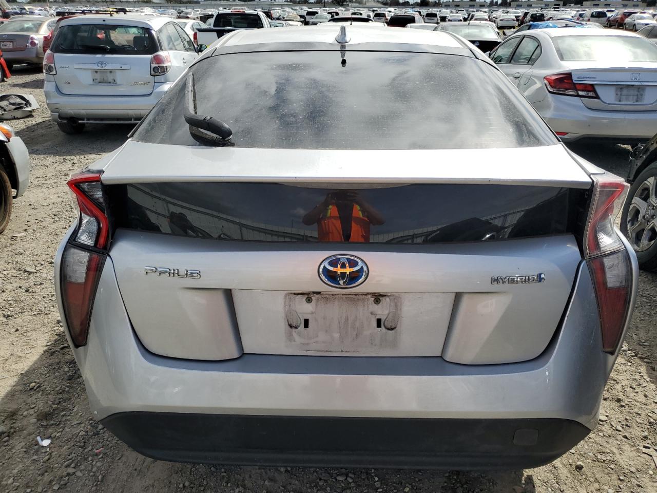 Photo 5 VIN: JTDKBRFU1G3010823 - TOYOTA PRIUS 