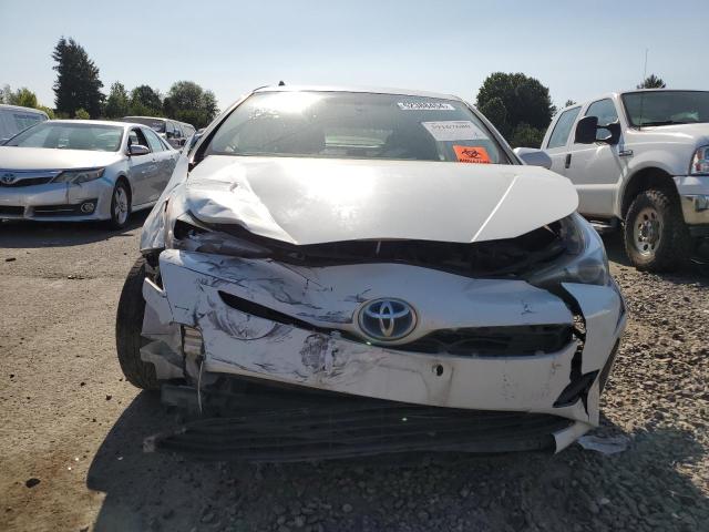 Photo 4 VIN: JTDKBRFU1G3022888 - TOYOTA PRIUS 