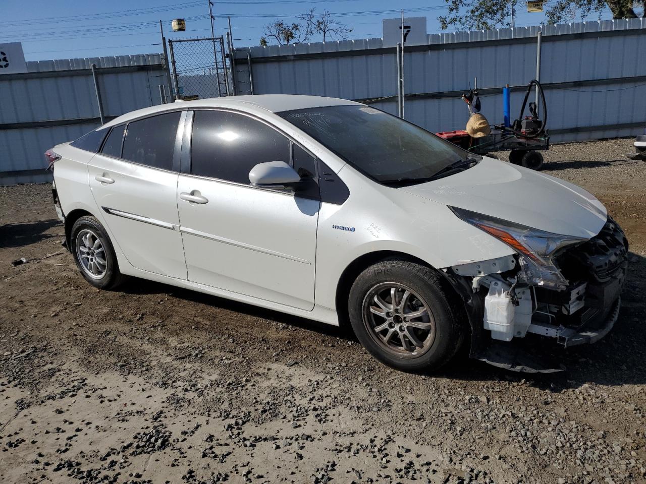 Photo 3 VIN: JTDKBRFU1H3545037 - TOYOTA PRIUS 