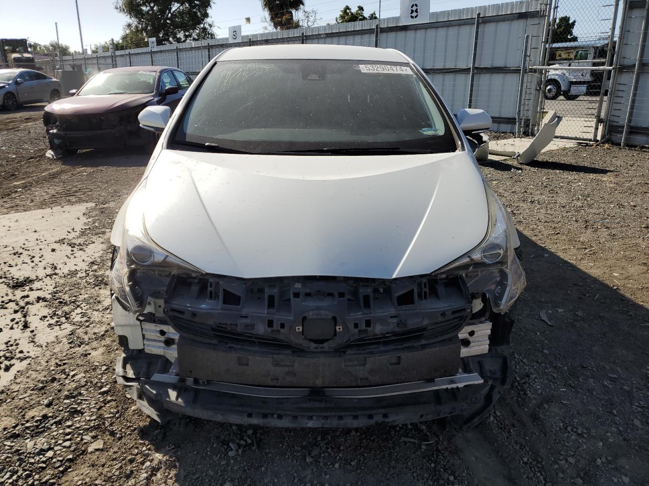 Photo 4 VIN: JTDKBRFU1H3545037 - TOYOTA PRIUS 