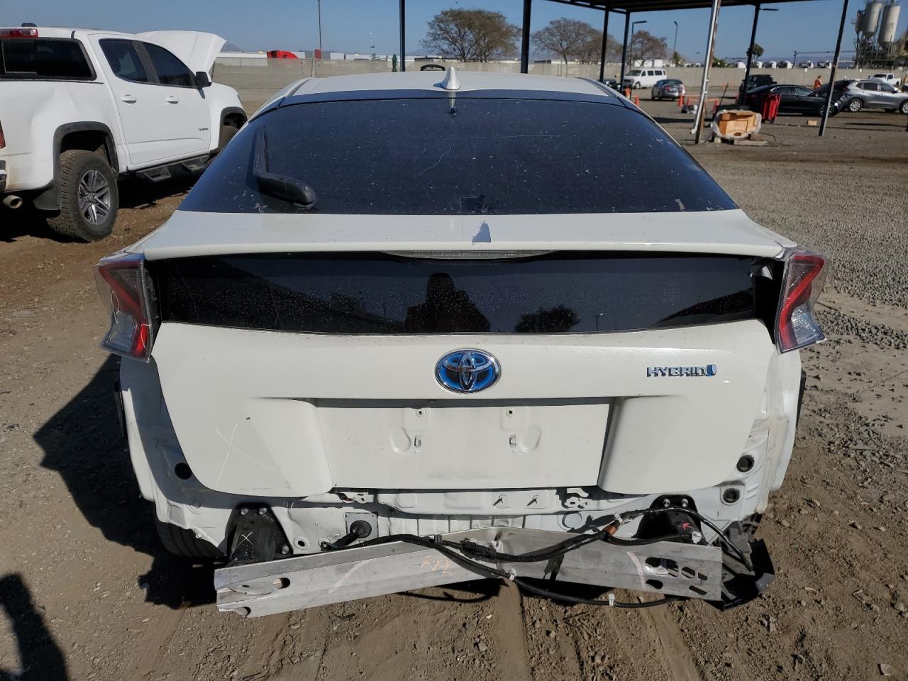 Photo 5 VIN: JTDKBRFU1H3545037 - TOYOTA PRIUS 