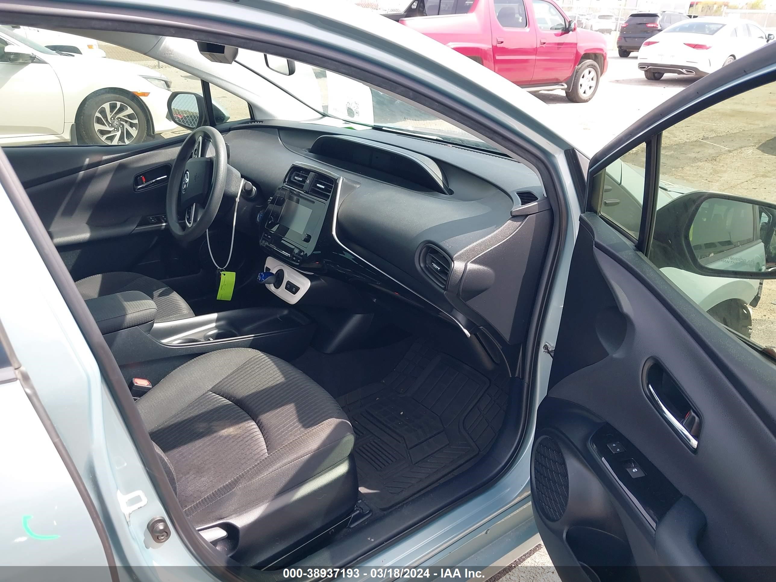 Photo 4 VIN: JTDKBRFU2G3523918 - TOYOTA PRIUS 