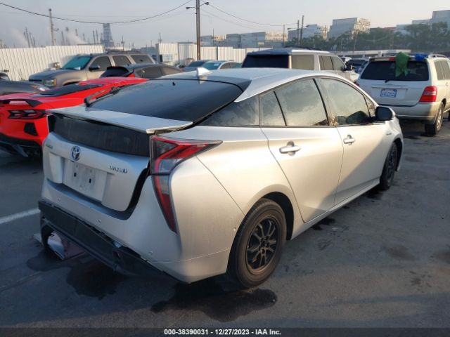 Photo 3 VIN: JTDKBRFU2J3588484 - TOYOTA PRIUS 