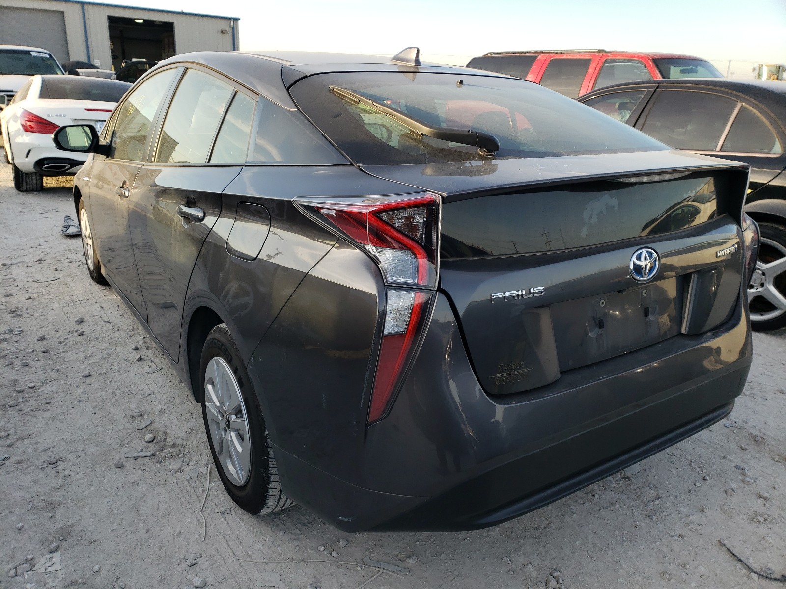 Photo 2 VIN: JTDKBRFU3H3548862 - TOYOTA PRIUS 