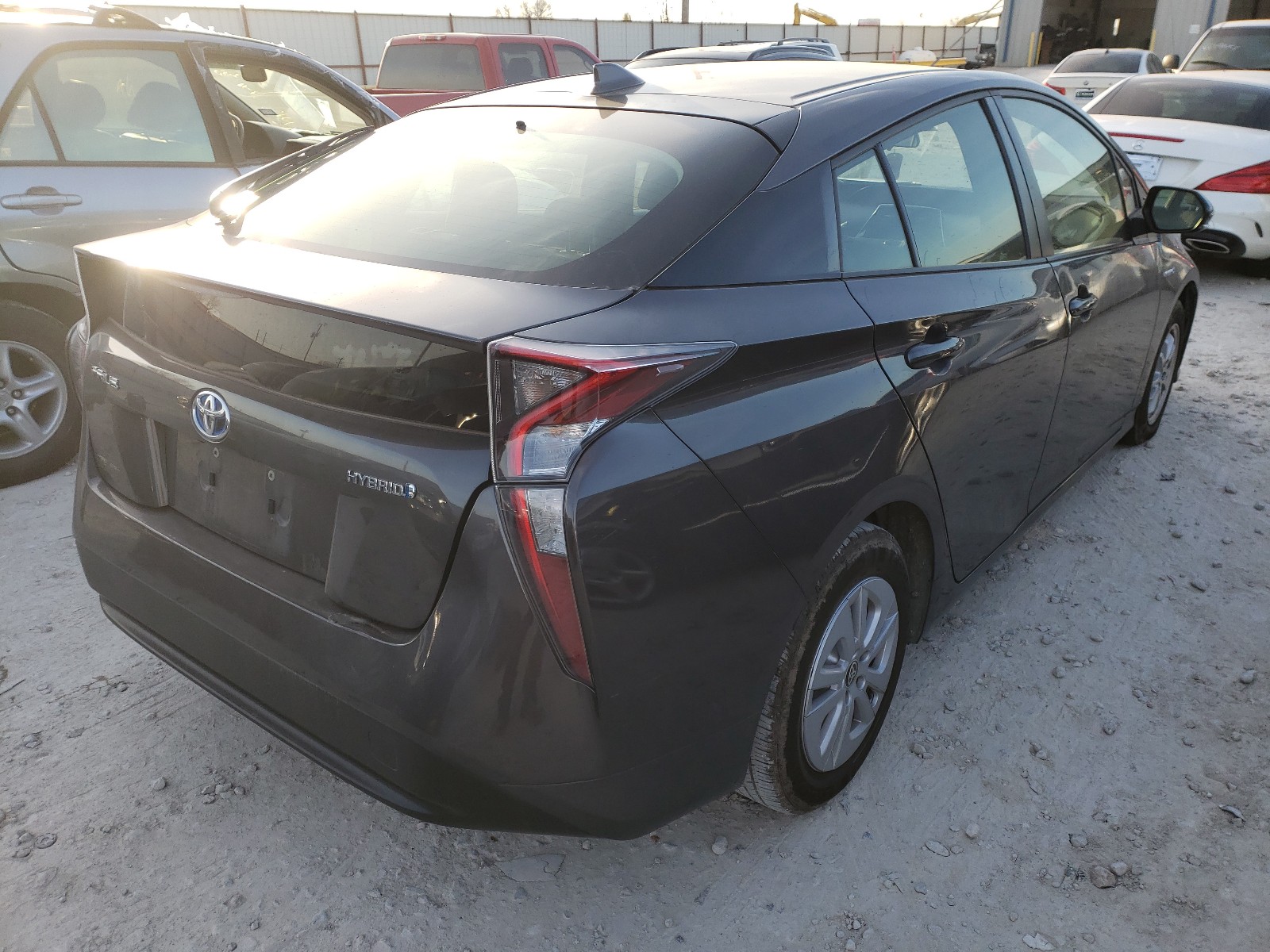 Photo 3 VIN: JTDKBRFU3H3548862 - TOYOTA PRIUS 