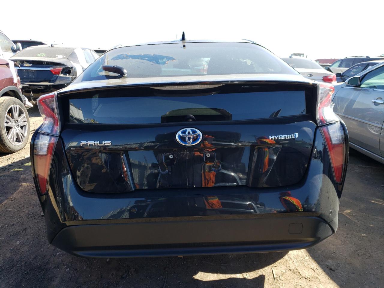 Photo 5 VIN: JTDKBRFU3J3065166 - TOYOTA PRIUS 