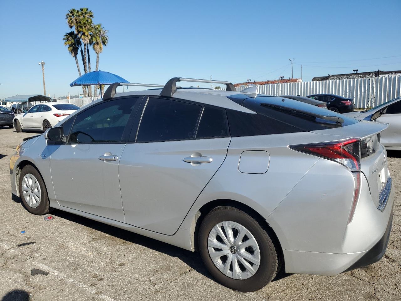 Photo 1 VIN: JTDKBRFU4H3040108 - TOYOTA PRIUS 