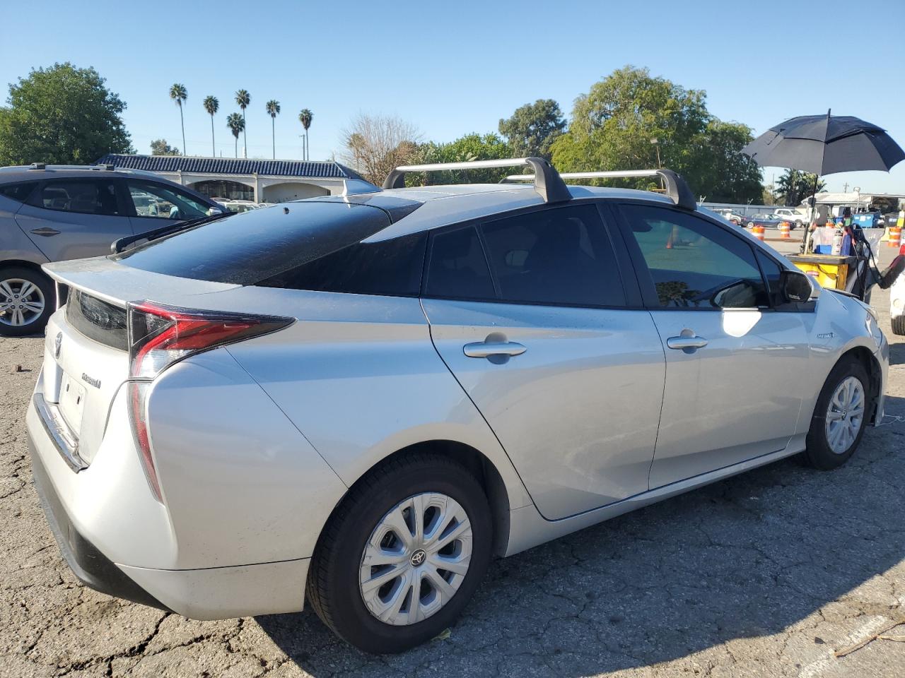 Photo 2 VIN: JTDKBRFU4H3040108 - TOYOTA PRIUS 