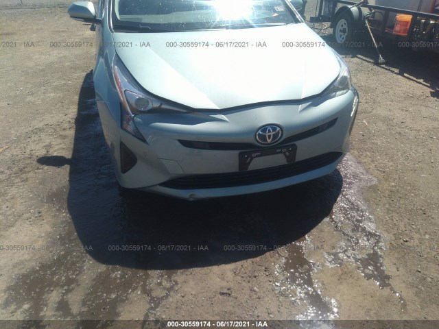 Photo 5 VIN: JTDKBRFU4J3067072 - TOYOTA PRIUS 