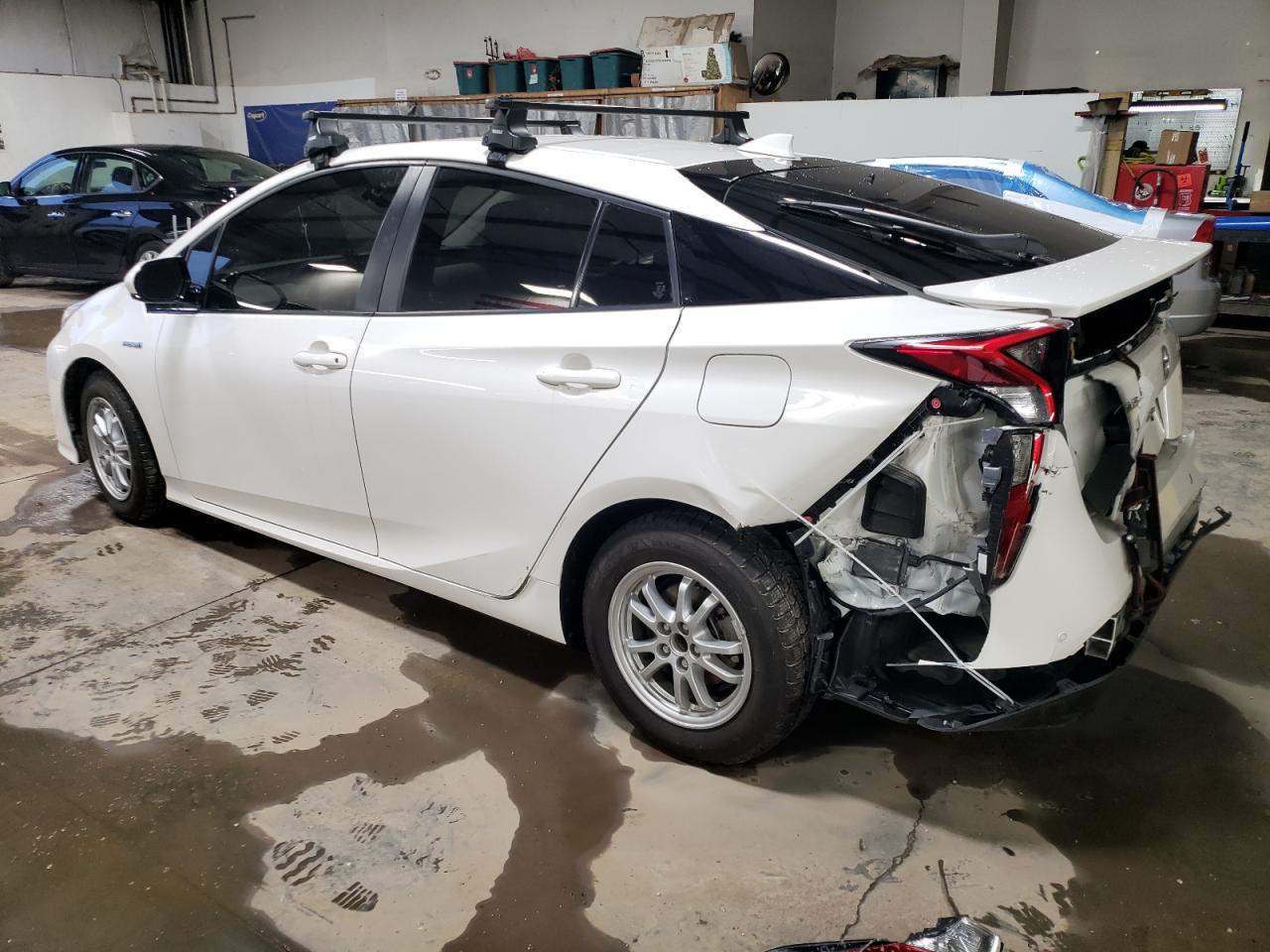 Photo 1 VIN: JTDKBRFU4J3588860 - TOYOTA PRIUS 