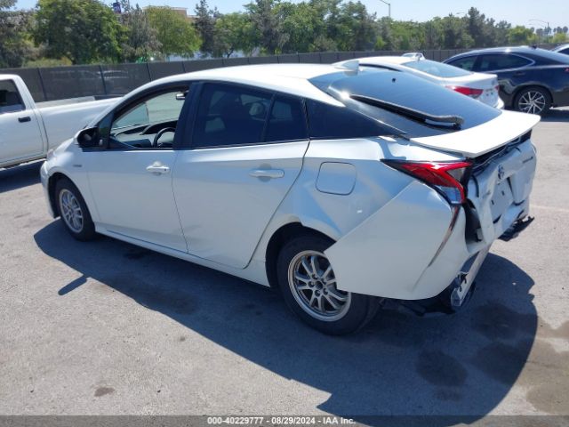 Photo 2 VIN: JTDKBRFU5G3005270 - TOYOTA PRIUS 