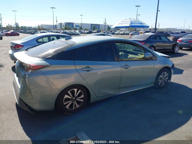 Photo 3 VIN: JTDKBRFU5G3006922 - TOYOTA PRIUS 