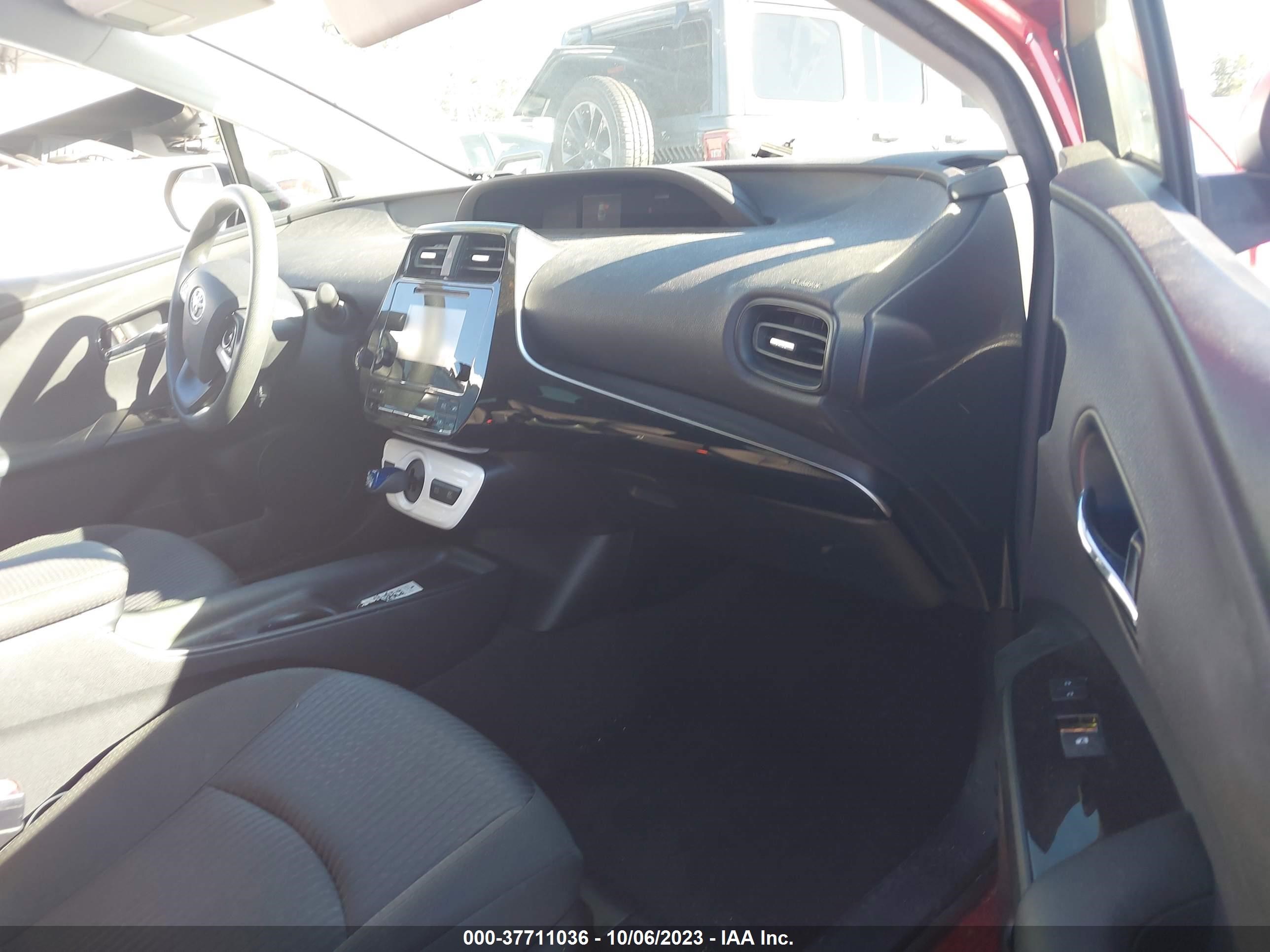 Photo 4 VIN: JTDKBRFU5G3514596 - TOYOTA PRIUS 