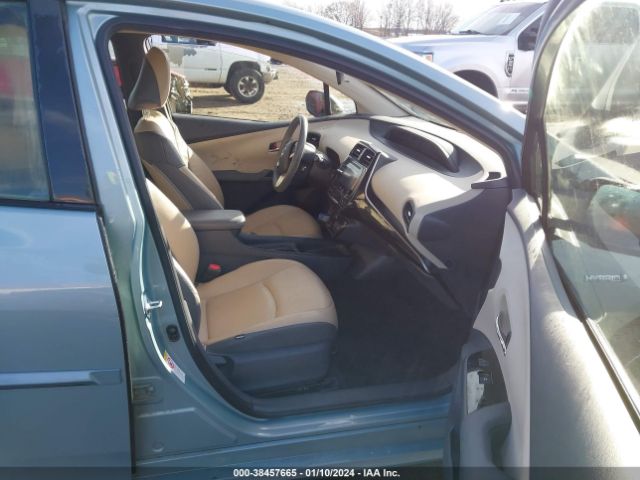 Photo 4 VIN: JTDKBRFU5J3071129 - TOYOTA PRIUS 