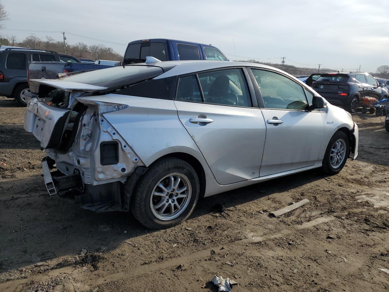 Photo 2 VIN: JTDKBRFU6G3001759 - TOYOTA PRIUS 