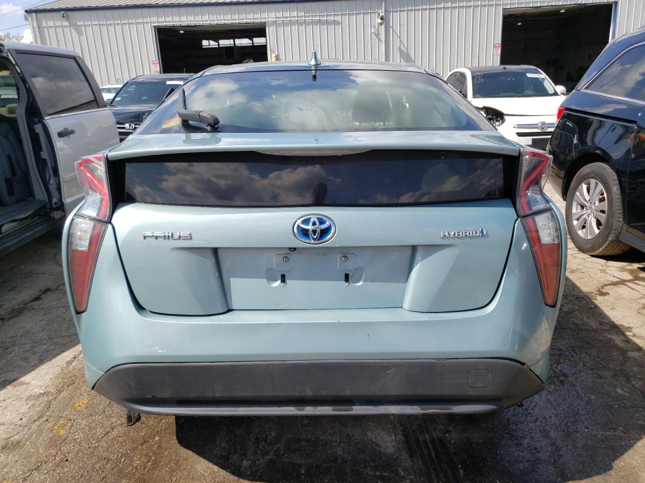 Photo 5 VIN: JTDKBRFU6G3002734 - TOYOTA PRIUS 