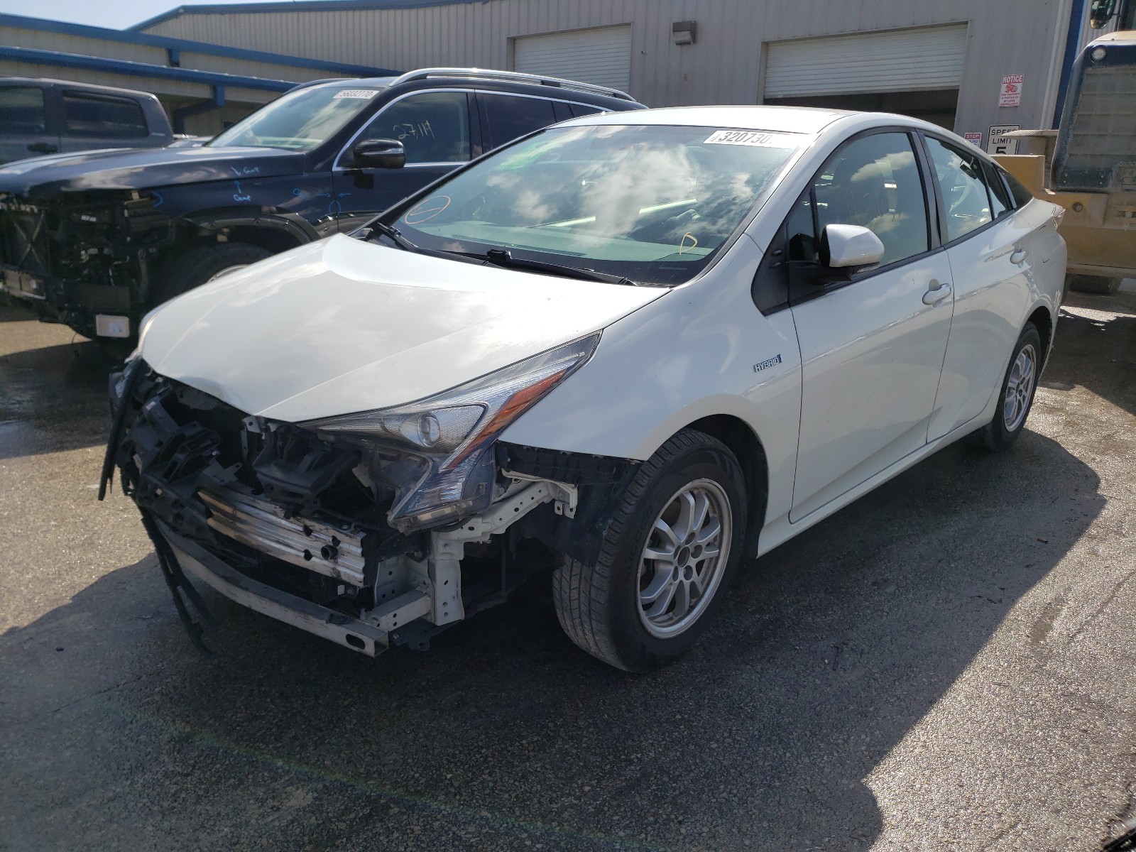 Photo 1 VIN: JTDKBRFU6G3022630 - TOYOTA PRIUS 