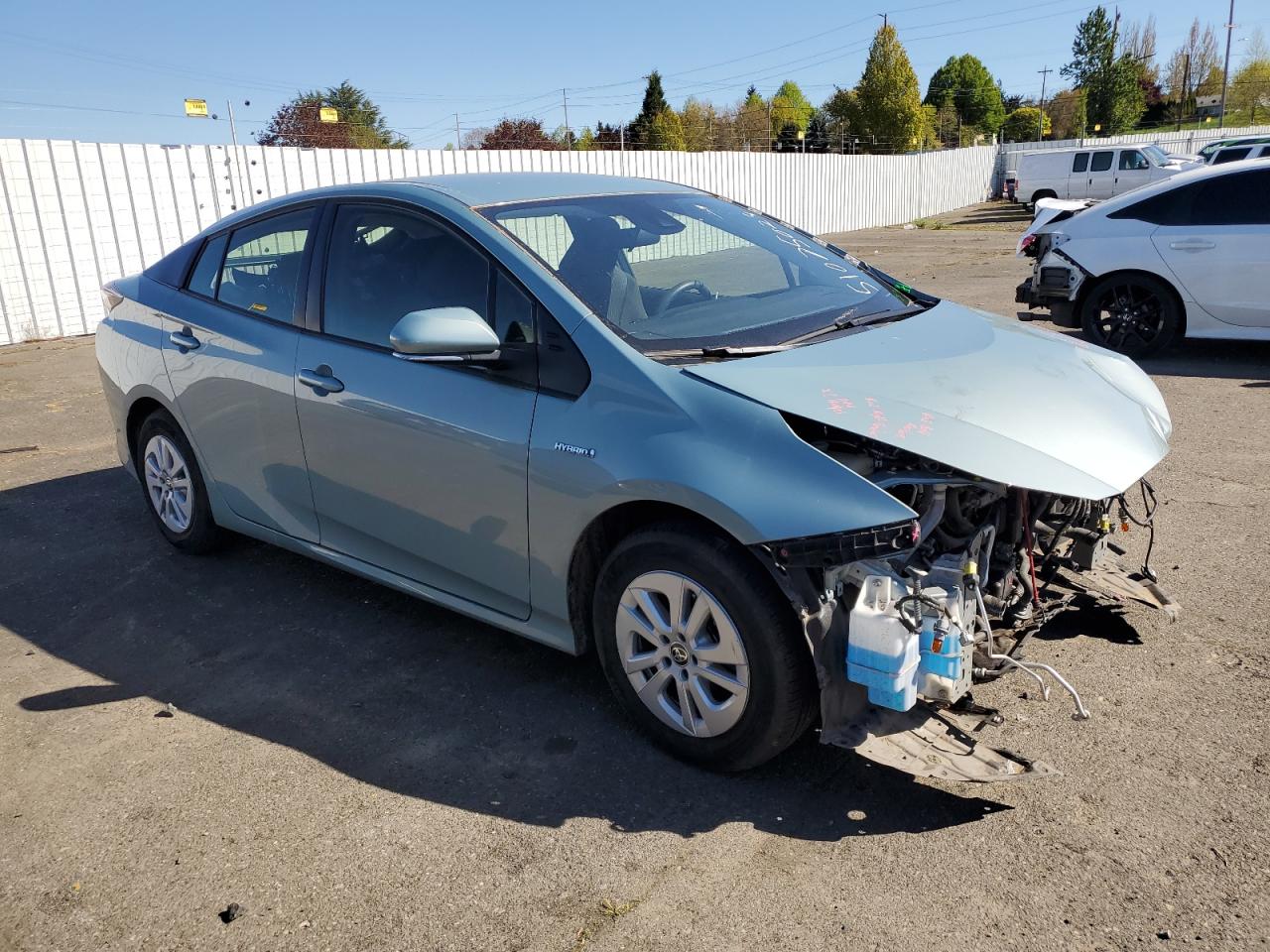 Photo 3 VIN: JTDKBRFU6H3547964 - TOYOTA PRIUS 