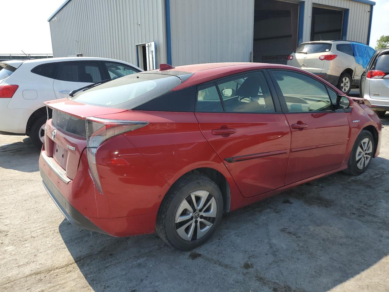 Photo 2 VIN: JTDKBRFU6J3066568 - TOYOTA PRIUS 