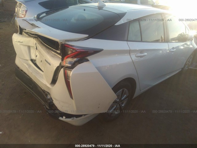 Photo 3 VIN: JTDKBRFU6J3071138 - TOYOTA PRIUS 