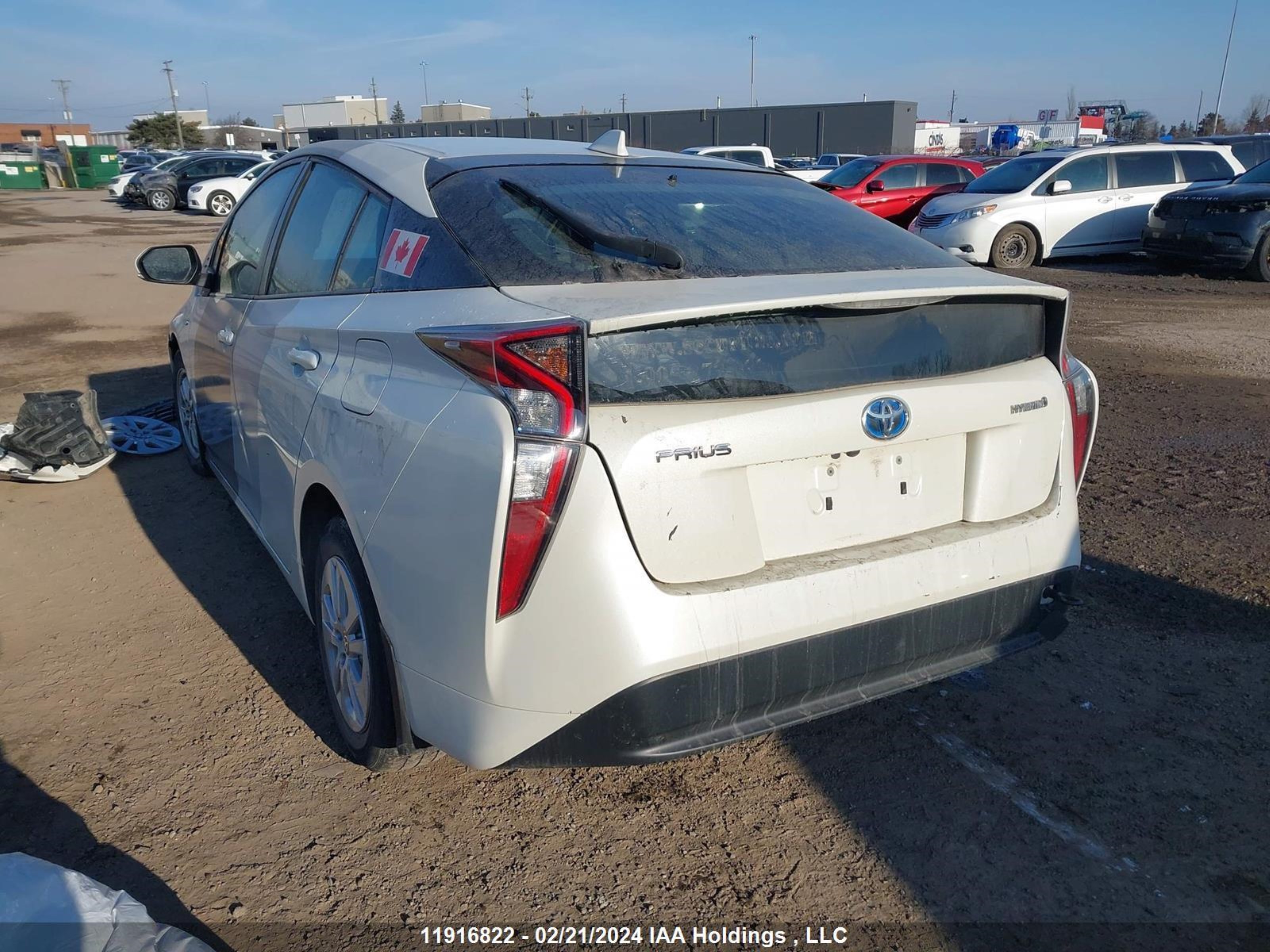 Photo 2 VIN: JTDKBRFU6J3078462 - TOYOTA PRIUS 