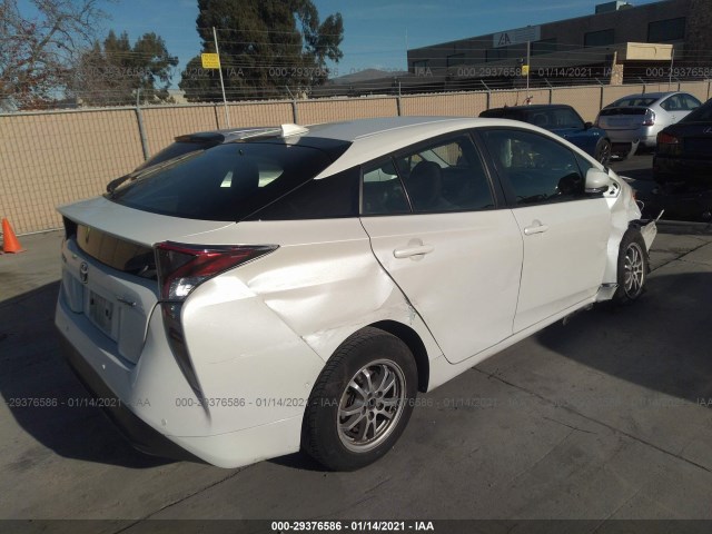 Photo 3 VIN: JTDKBRFU6J3081748 - TOYOTA PRIUS 