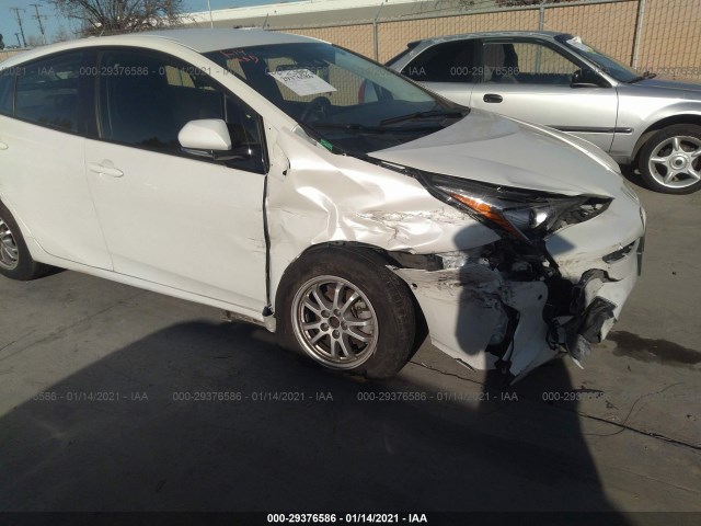 Photo 5 VIN: JTDKBRFU6J3081748 - TOYOTA PRIUS 