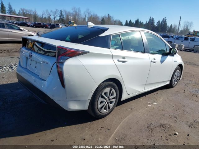 Photo 3 VIN: JTDKBRFU6J3592683 - TOYOTA PRIUS 