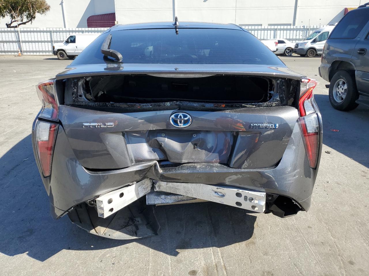 Photo 5 VIN: JTDKBRFU7G3514969 - TOYOTA PRIUS 