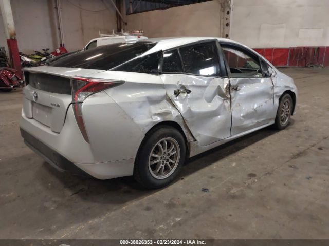 Photo 3 VIN: JTDKBRFU7G3529147 - TOYOTA PRIUS 