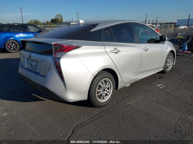 Photo 3 VIN: JTDKBRFU7J3067177 - TOYOTA PRIUS 