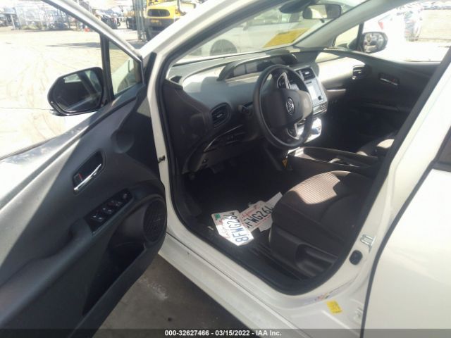 Photo 4 VIN: JTDKBRFU7J3075781 - TOYOTA PRIUS 