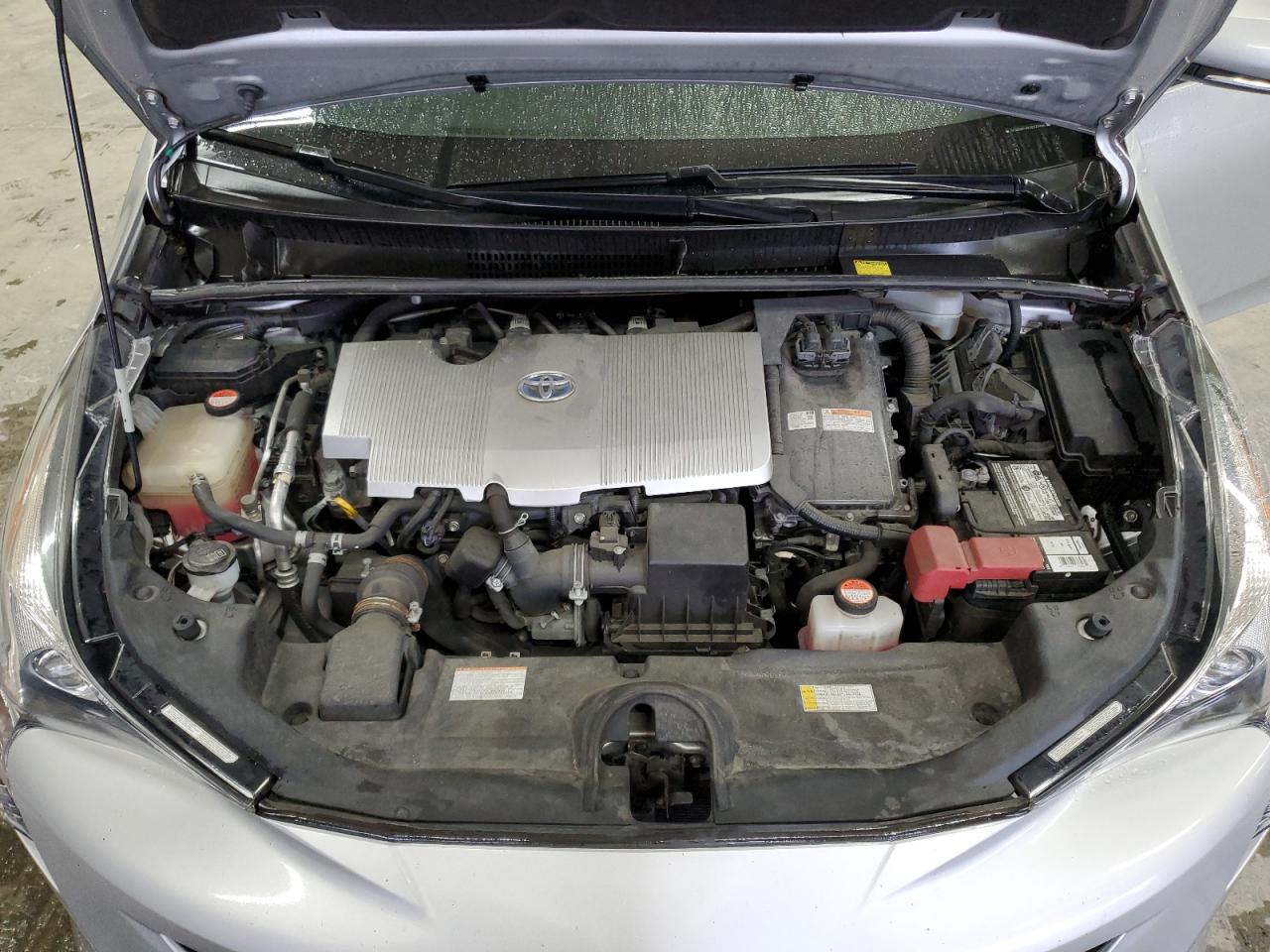 Photo 10 VIN: JTDKBRFU8G3000998 - TOYOTA PRIUS 