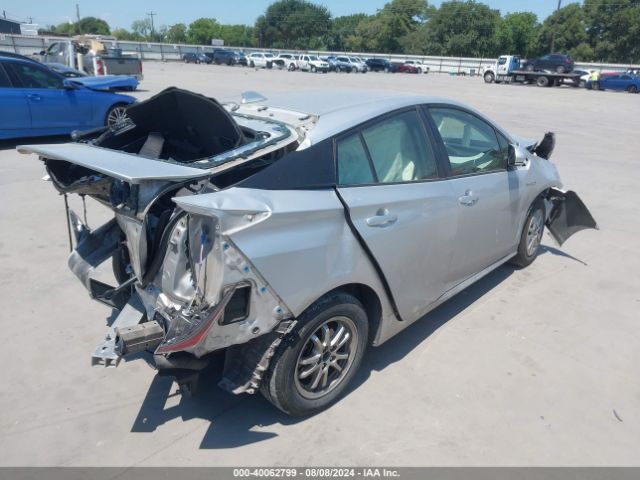 Photo 3 VIN: JTDKBRFU8G3506038 - TOYOTA PRIUS 