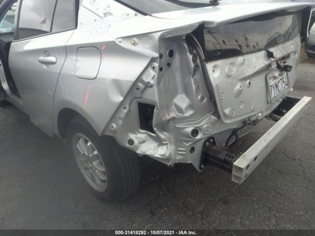 Photo 5 VIN: JTDKBRFU8H3032688 - TOYOTA PRIUS 