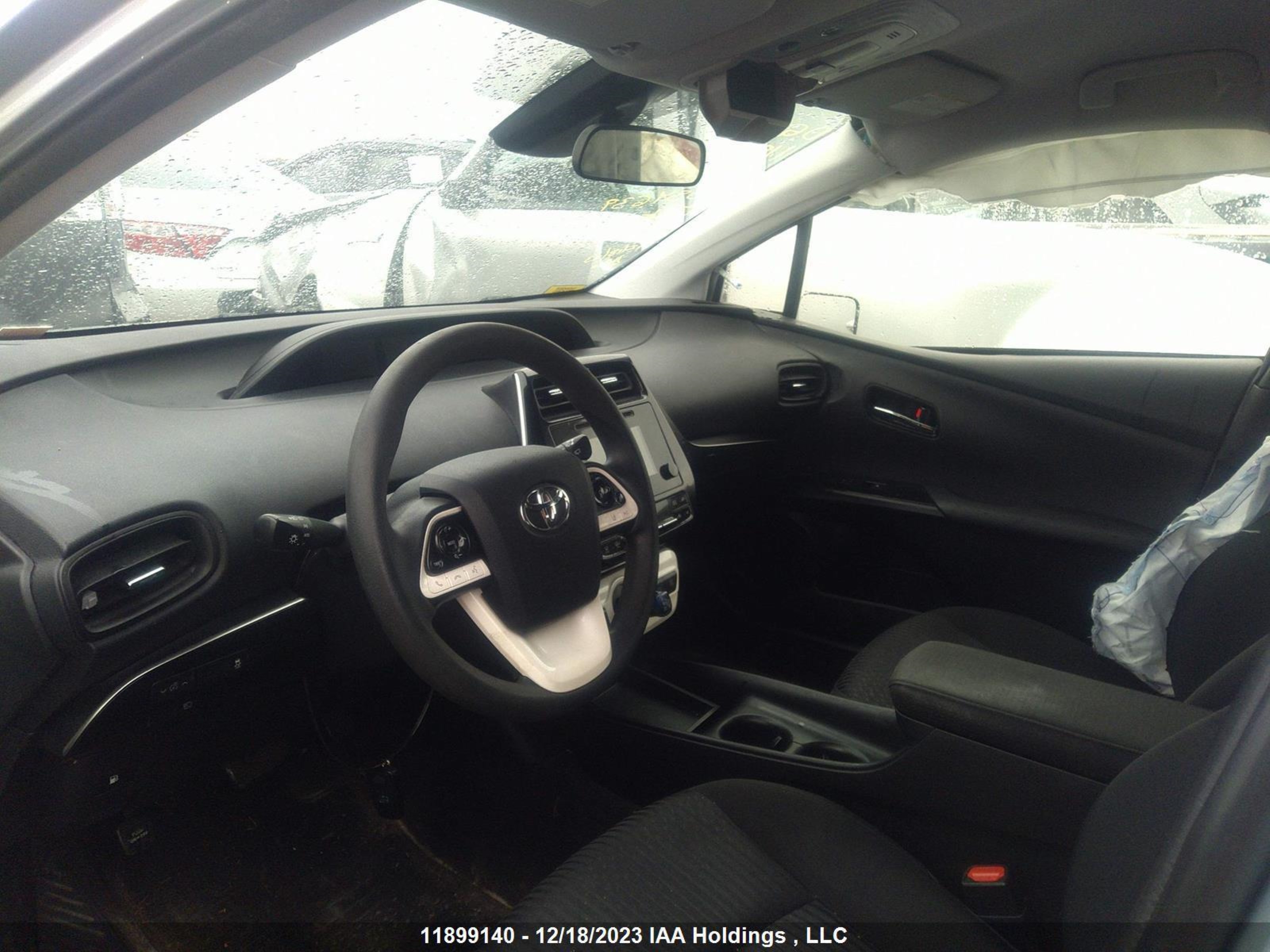 Photo 4 VIN: JTDKBRFU8H3554639 - TOYOTA PRIUS 