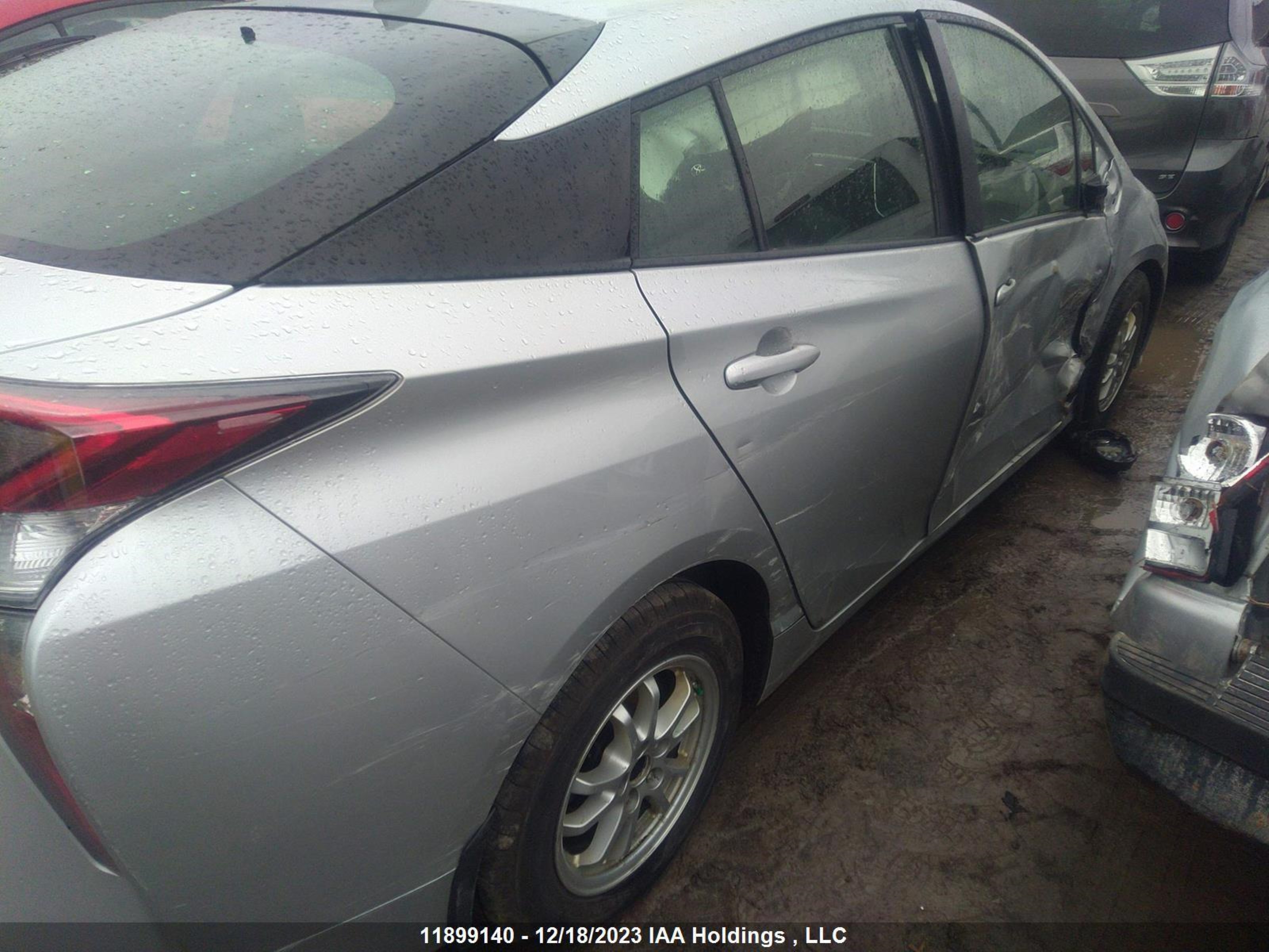 Photo 5 VIN: JTDKBRFU8H3554639 - TOYOTA PRIUS 