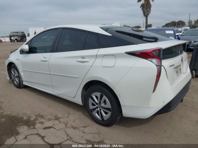 Photo 2 VIN: JTDKBRFU8J3058200 - TOYOTA PRIUS 