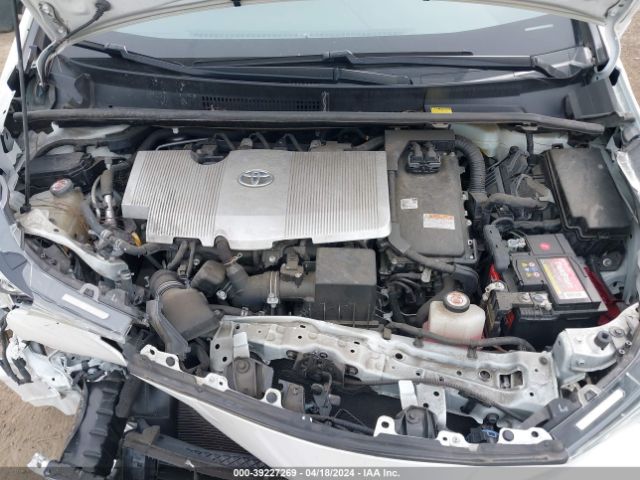 Photo 9 VIN: JTDKBRFU8J3058200 - TOYOTA PRIUS 