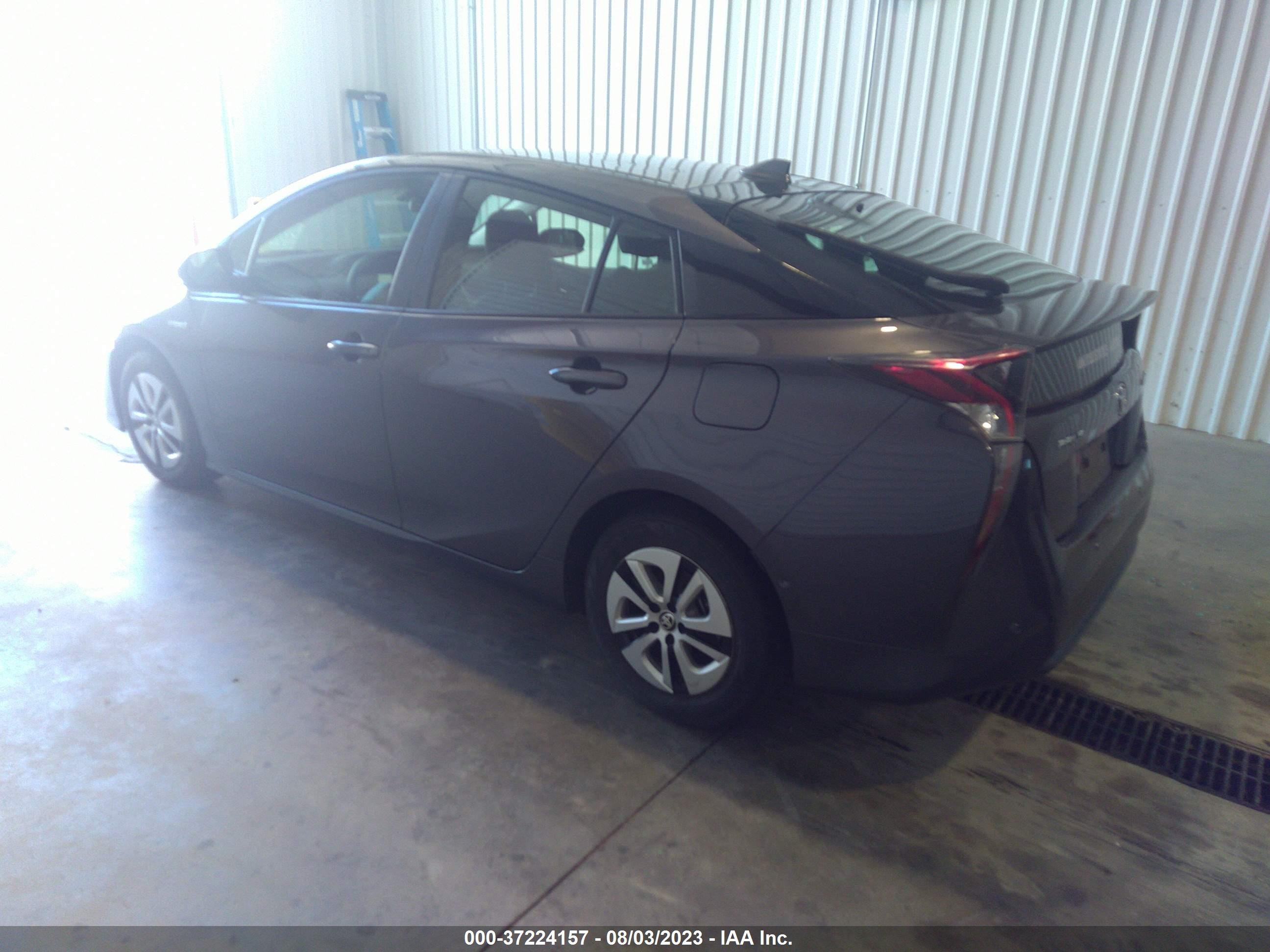 Photo 2 VIN: JTDKBRFU8J3590370 - TOYOTA PRIUS 