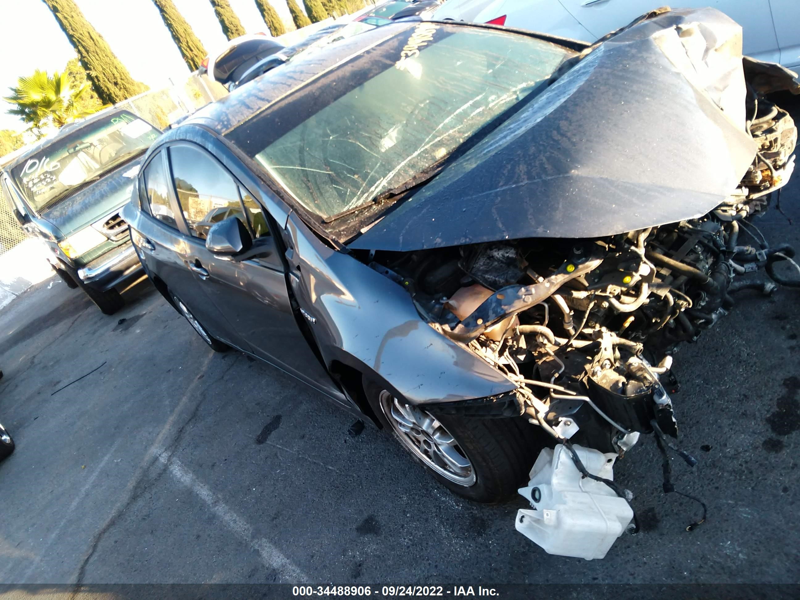 Photo 0 VIN: JTDKBRFU9G3015073 - TOYOTA PRIUS 