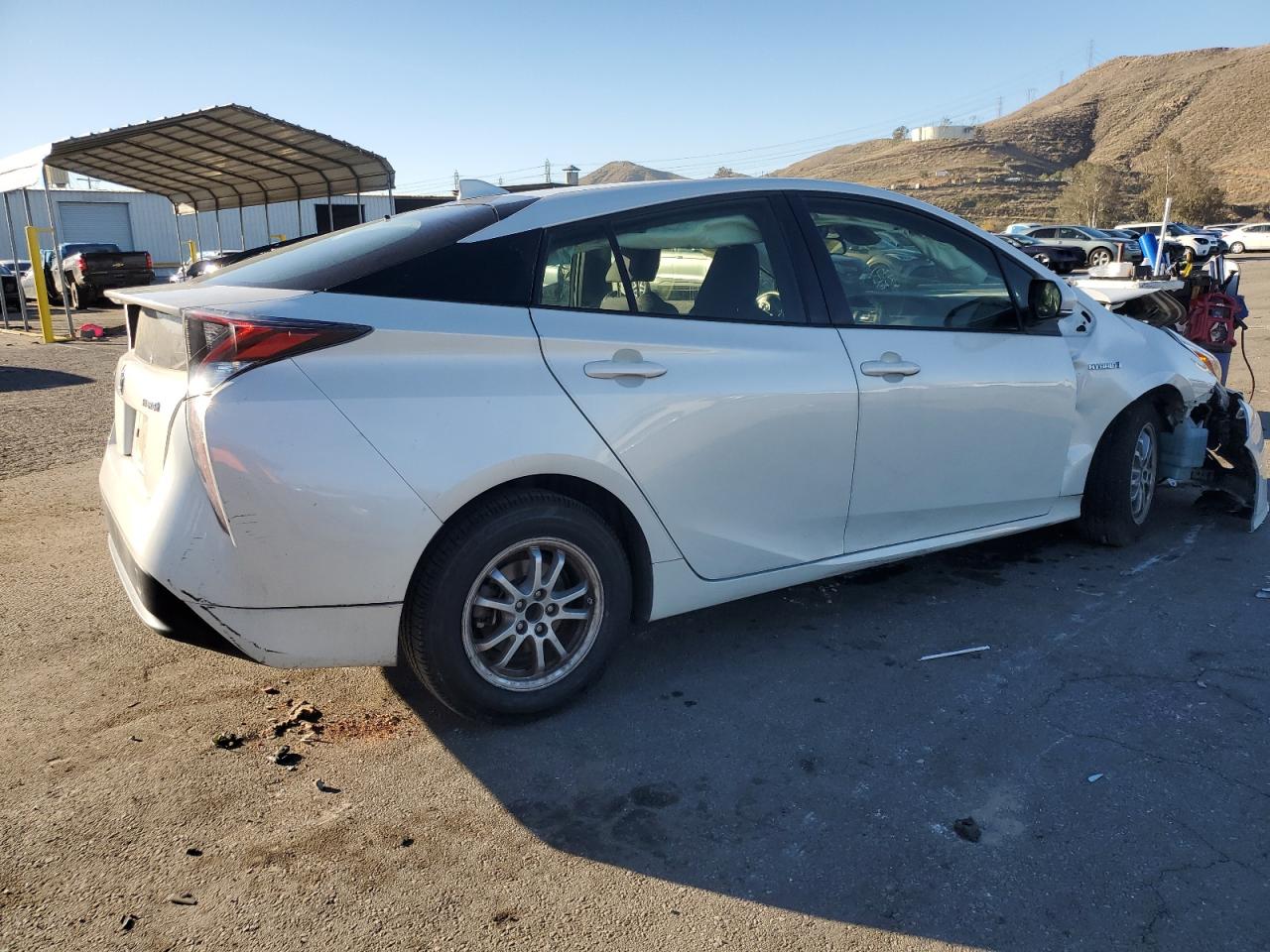 Photo 2 VIN: JTDKBRFU9H3029895 - TOYOTA PRIUS 