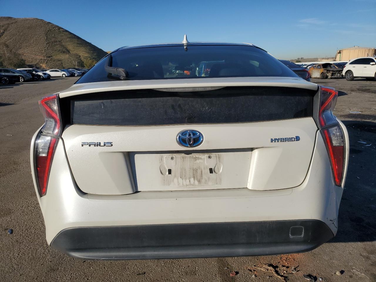 Photo 5 VIN: JTDKBRFU9H3029895 - TOYOTA PRIUS 