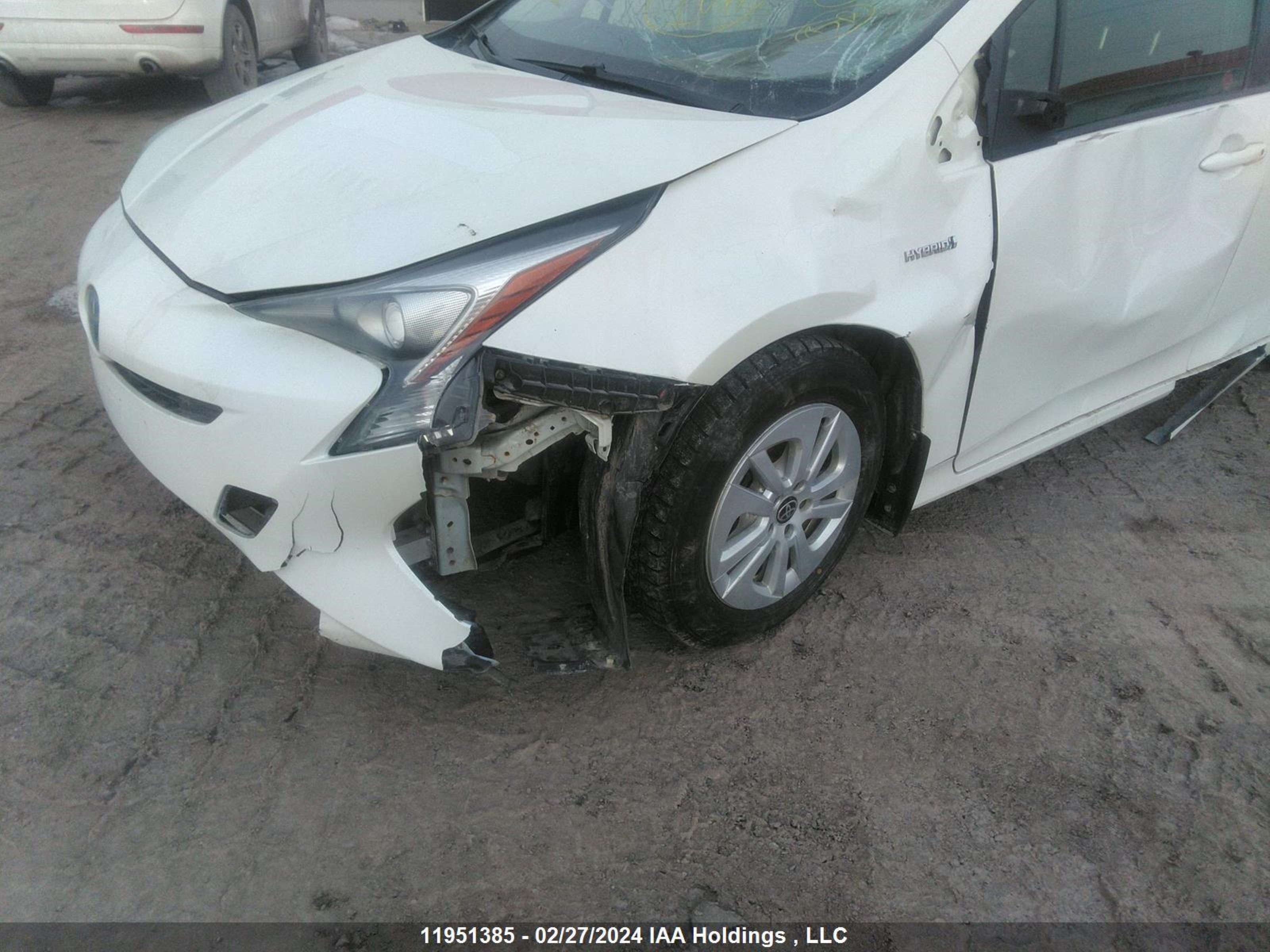 Photo 12 VIN: JTDKBRFUXG3001215 - TOYOTA PRIUS 