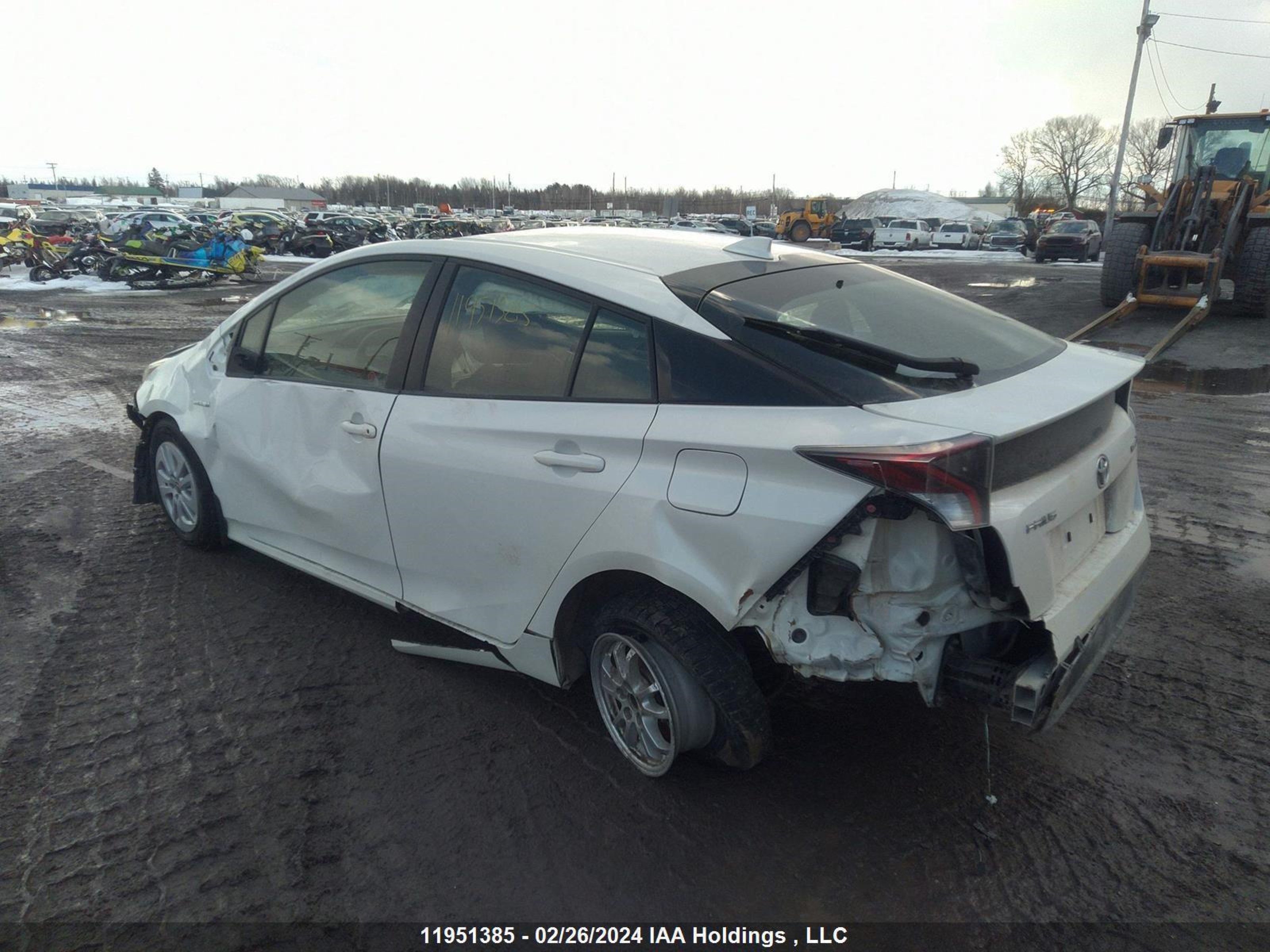 Photo 3 VIN: JTDKBRFUXG3001215 - TOYOTA PRIUS 