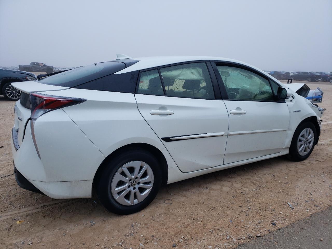 Photo 2 VIN: JTDKBRFUXG3005913 - TOYOTA PRIUS 