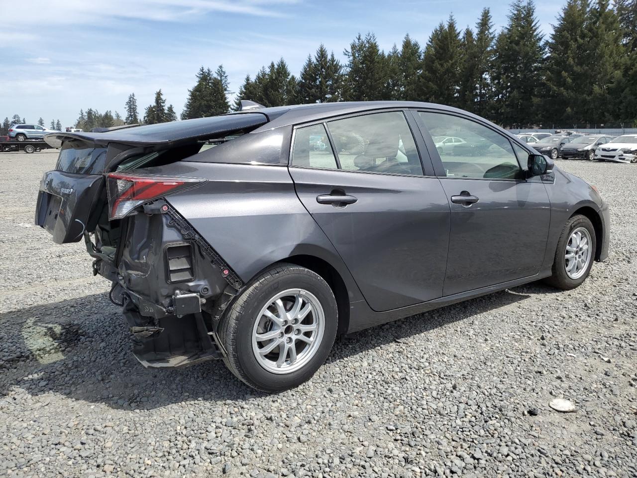 Photo 2 VIN: JTDKBRFUXJ3063429 - TOYOTA PRIUS 