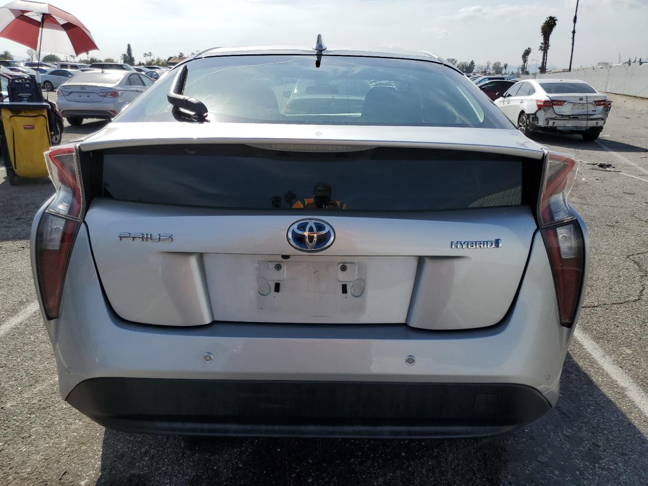 Photo 5 VIN: JTDKBRFUXJ3588538 - TOYOTA PRIUS 