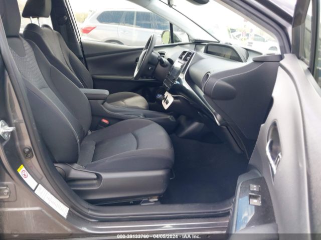 Photo 4 VIN: JTDKBRFUXJ3590077 - TOYOTA PRIUS 