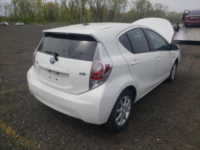 Photo 3 VIN: JTDKDTB30C1007647 - TOYOTA PRIUS C 